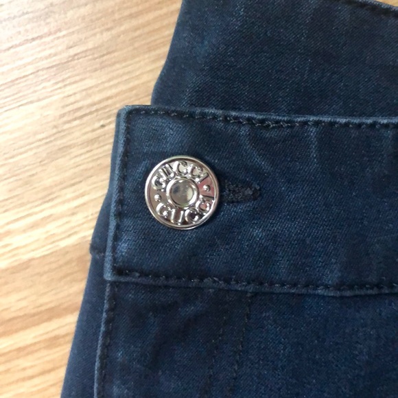 AUTH Gucci Blue Jeans RU42 US 2, More Like a US 0 - Picture 3 of 15